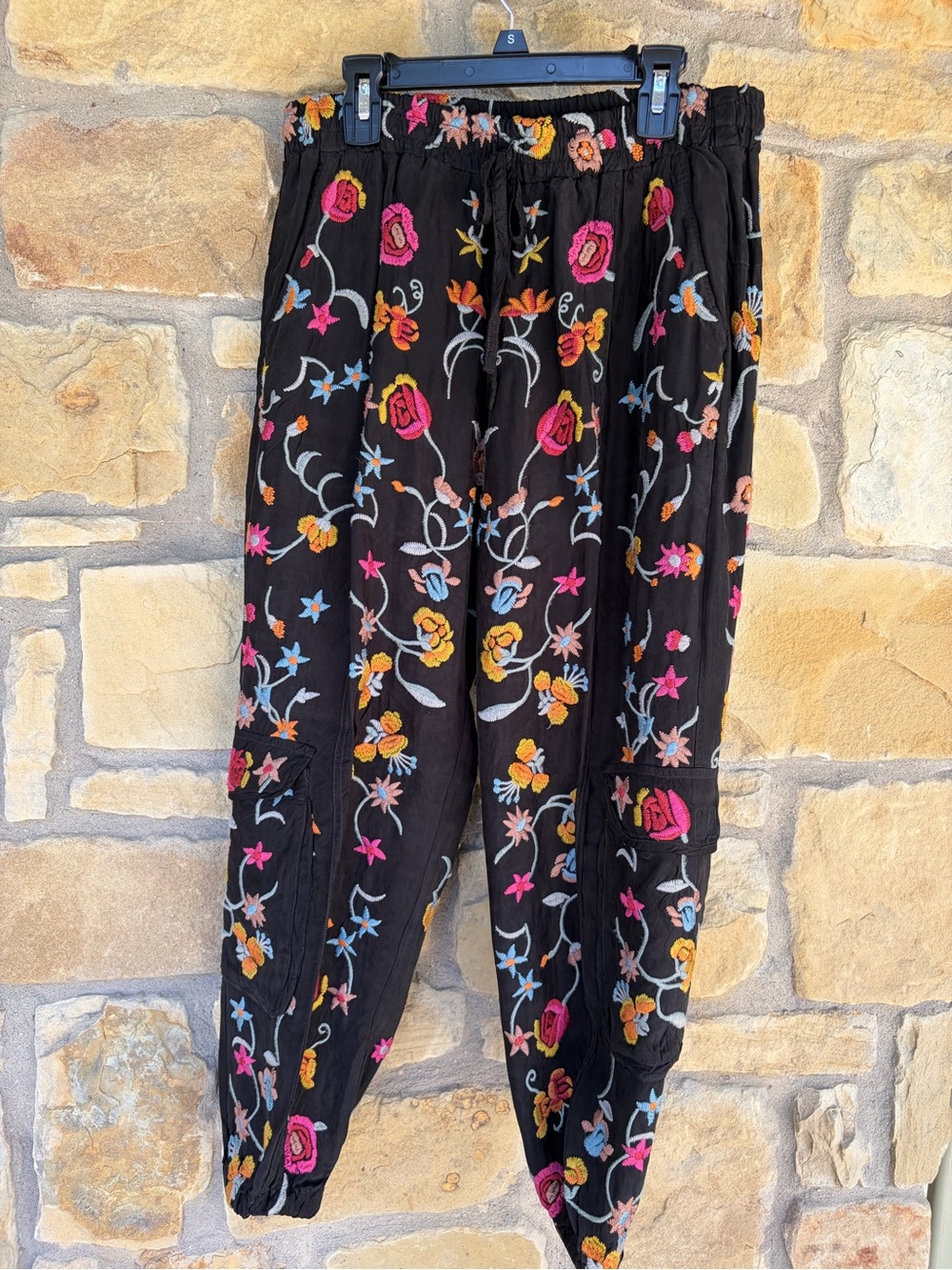 Johnny Was Black Floral Embroidered Women's Pants